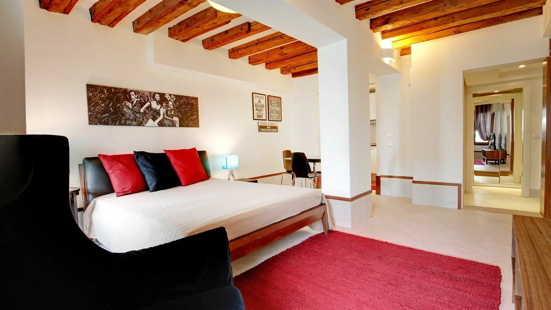 Venetian Grand Canal Suite Apartment